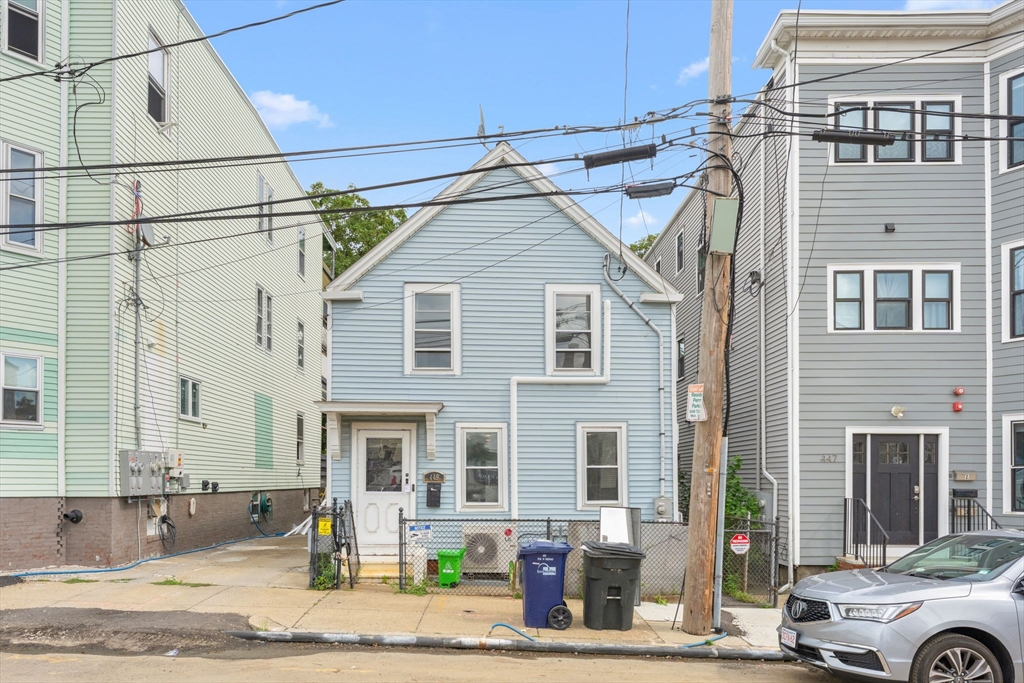 449 Frankfort St in Boston
