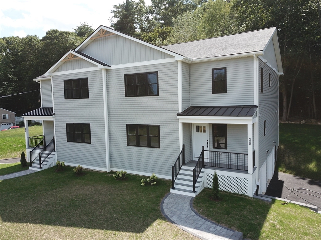 27 Rollins #A in Groveland