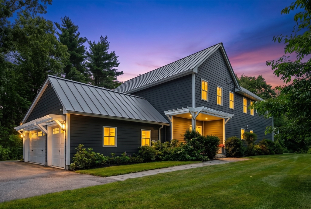 151 Hillside St in Rowley