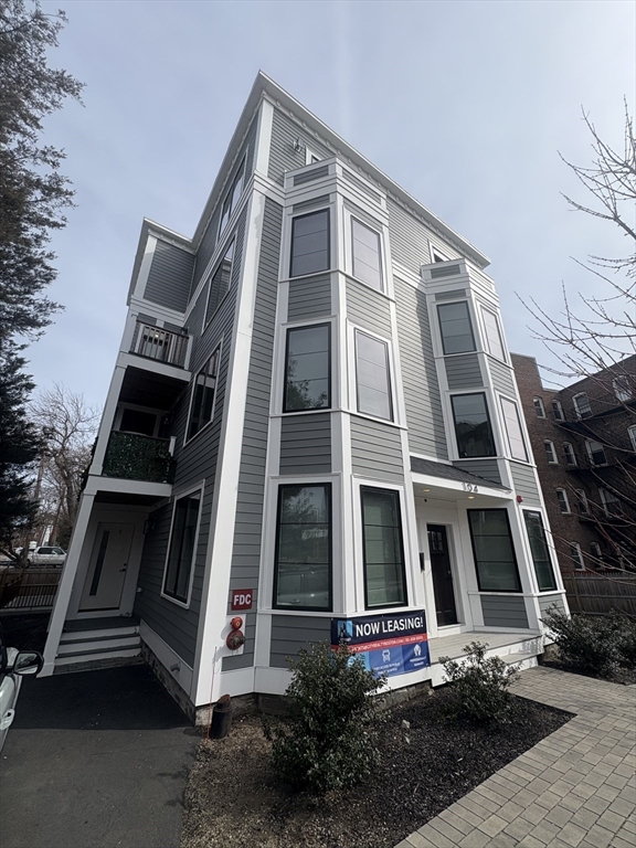 104-106 Warren in Allston