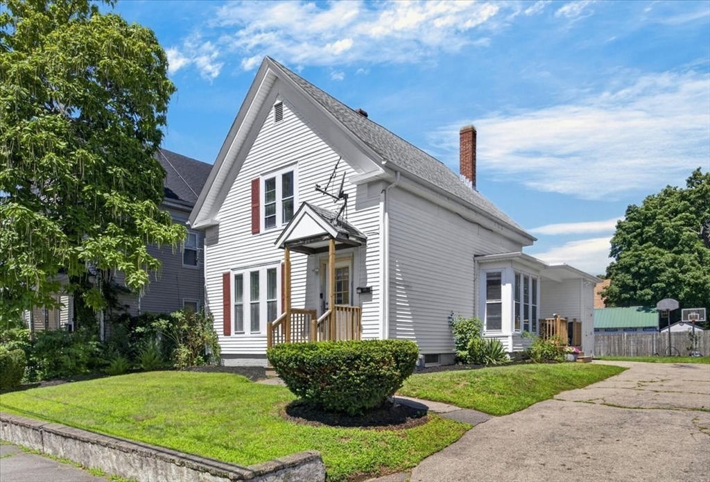 171 Bartlett St in Brockton