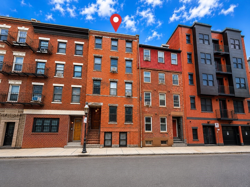 206 Endicott St #3 in Boston