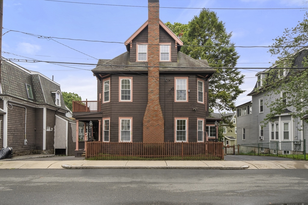 16-18 Kernwood St in Malden