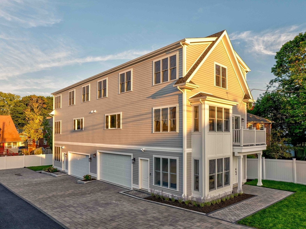 5-7 Vassall St in Quincy