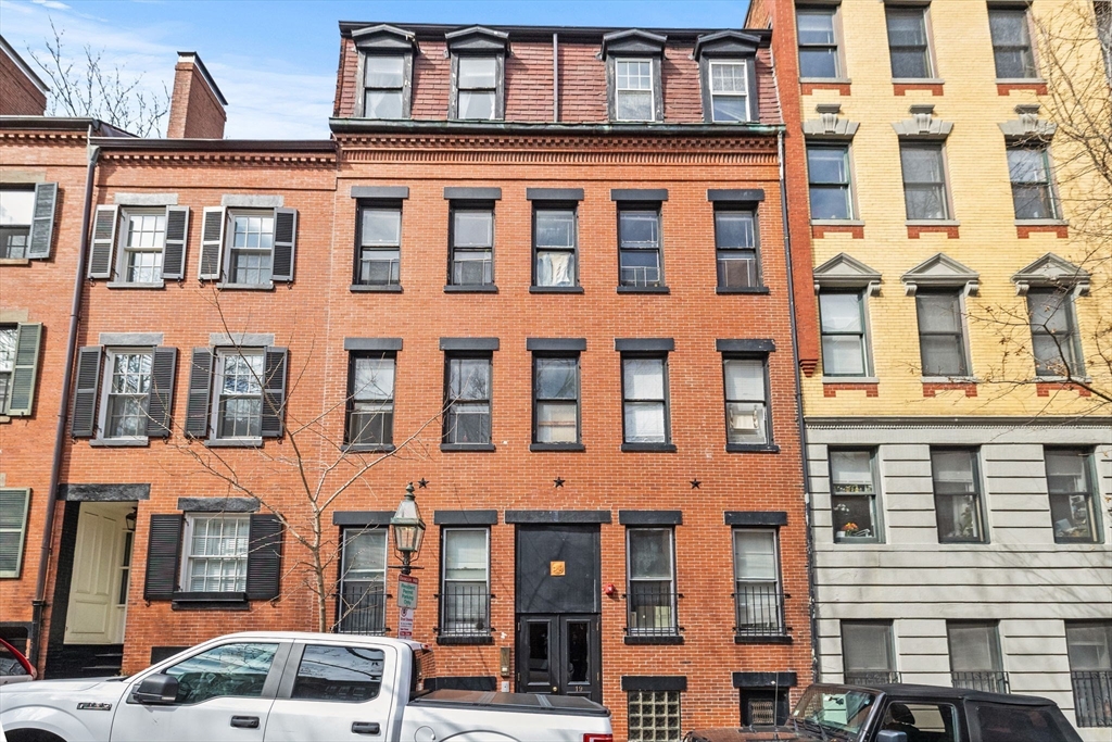 19 South Russell Street in Boston