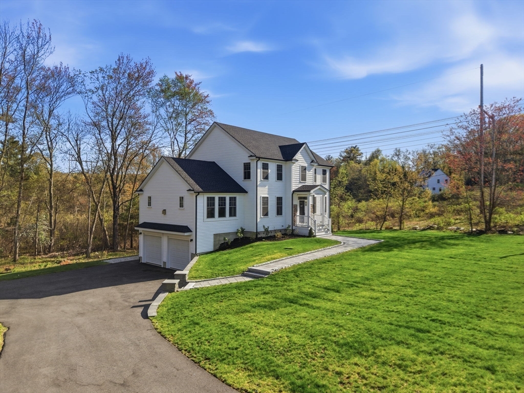 1 Smith Rd in Sutton