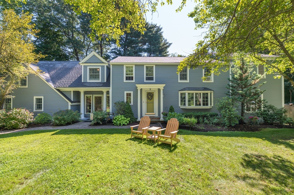 2 Horseshoe Lane in South Hamilton