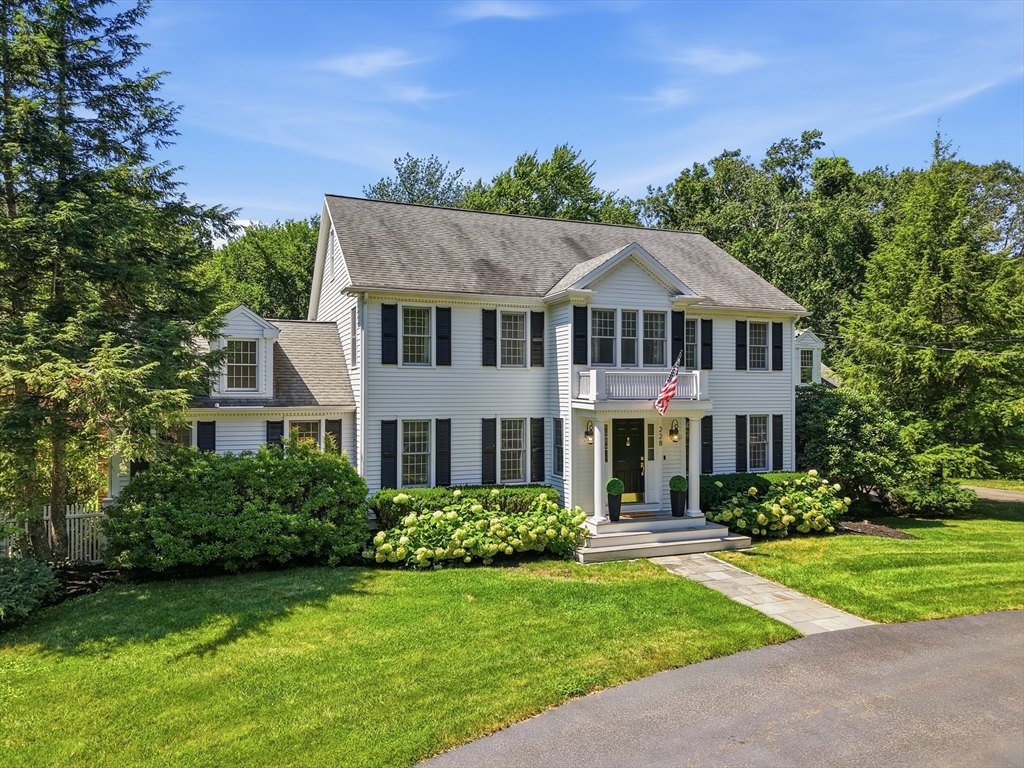 228 River St in Norwell