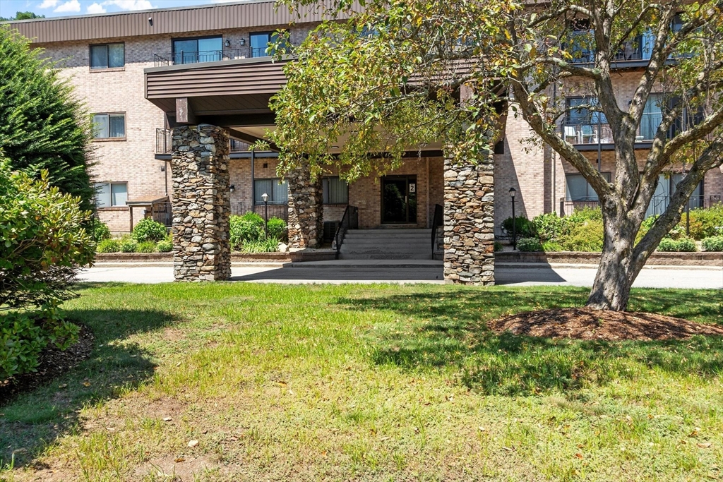 181 LITTLETON ROAD #142 BLD. 2 in Chelmsford