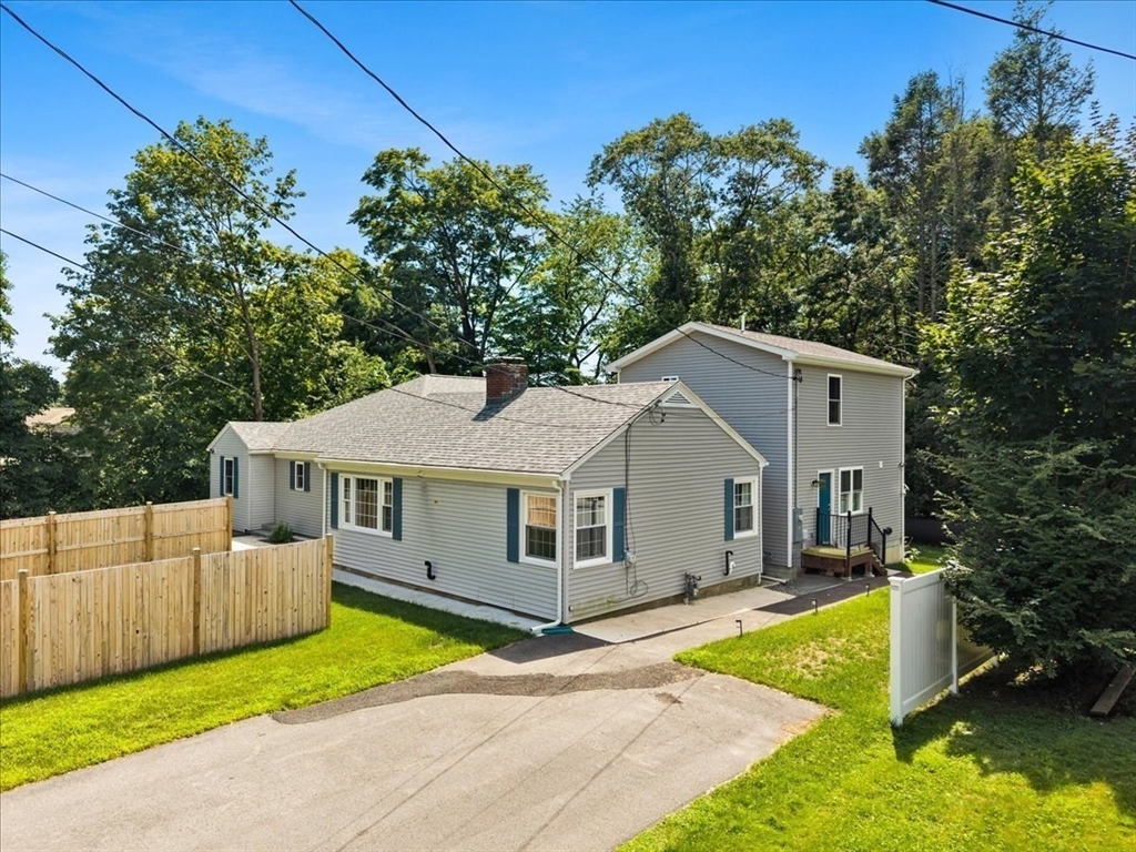5 Highland Avenue in Plainville