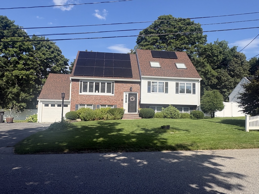 4 Crest Road in Framingham