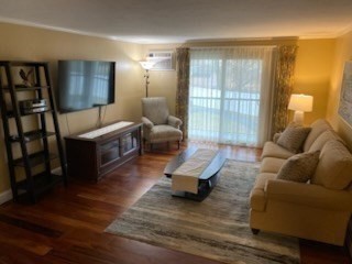 610 South Franklin Street #B204 in Holbrook