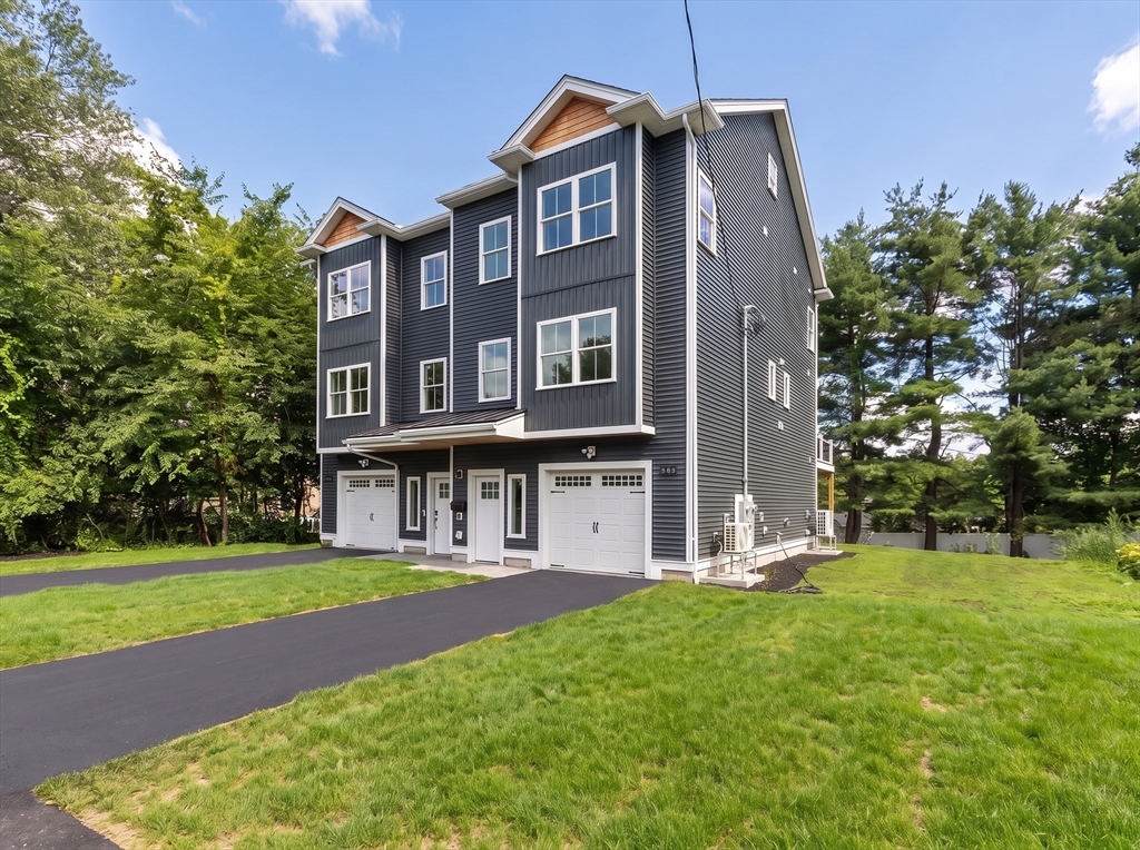 65 Dunstable Rd #A in North Chelmsford