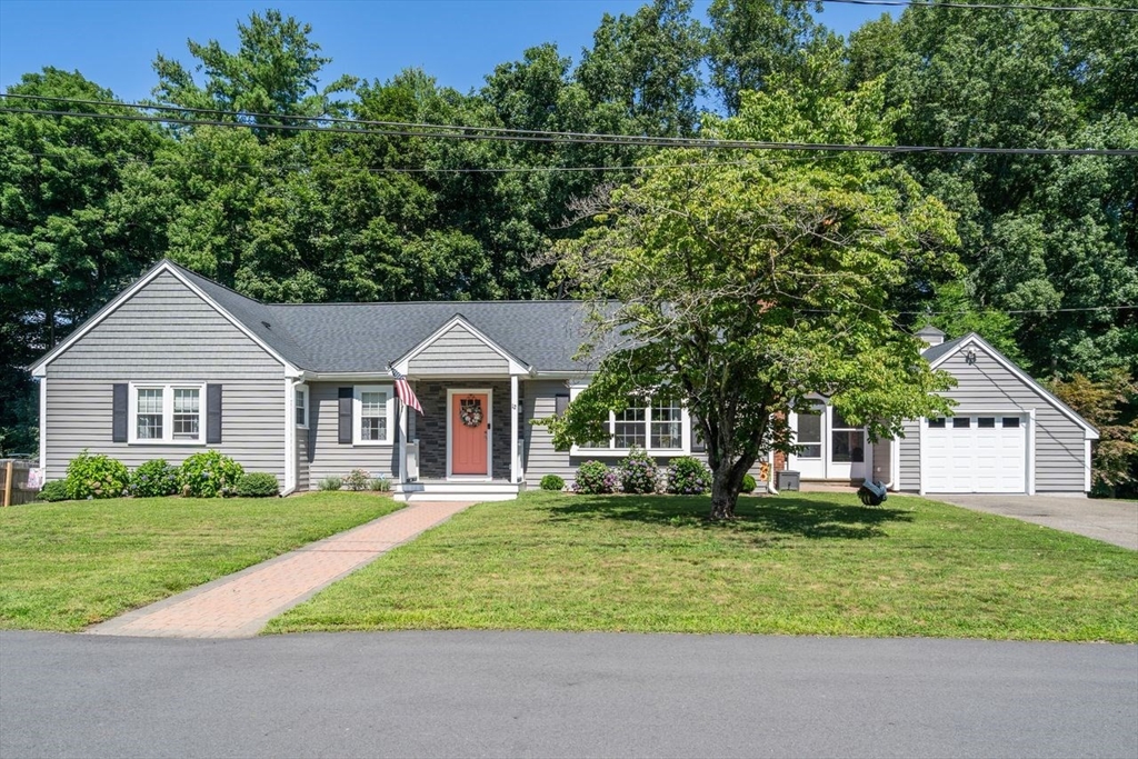 12 Merritt in Groveland