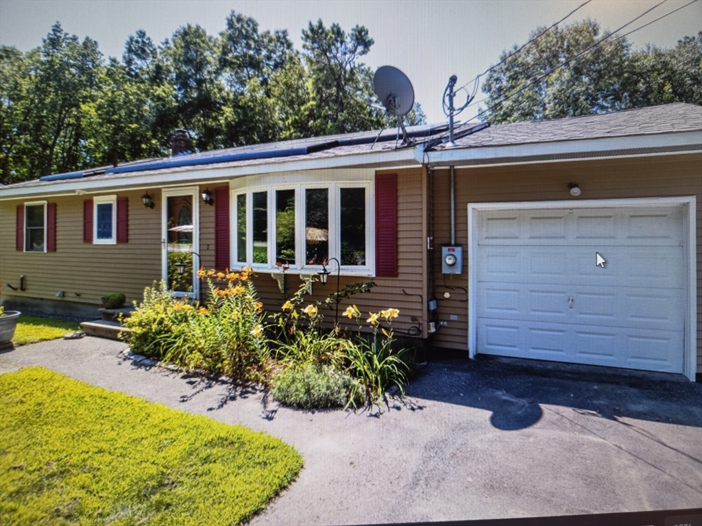 54 Lancaster Rd in Clinton