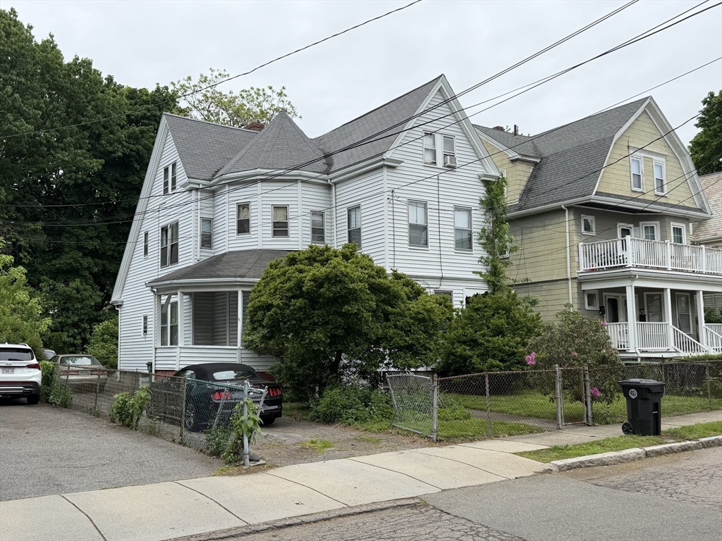 33 Melendy Ave in Watertown