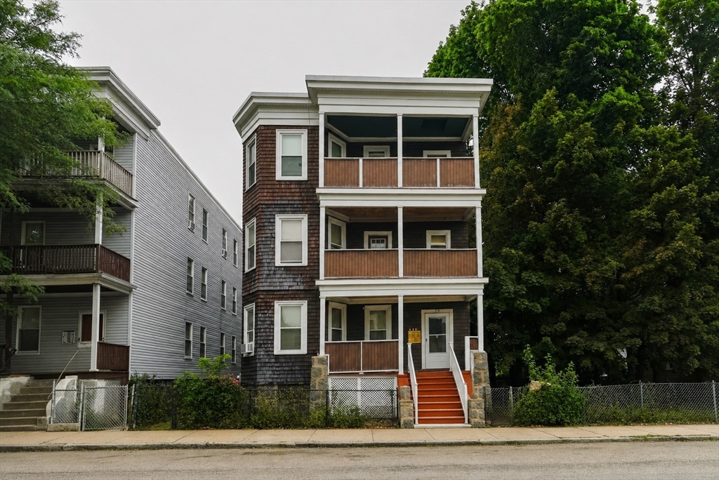 29 Wildwood St in Dorchester Center