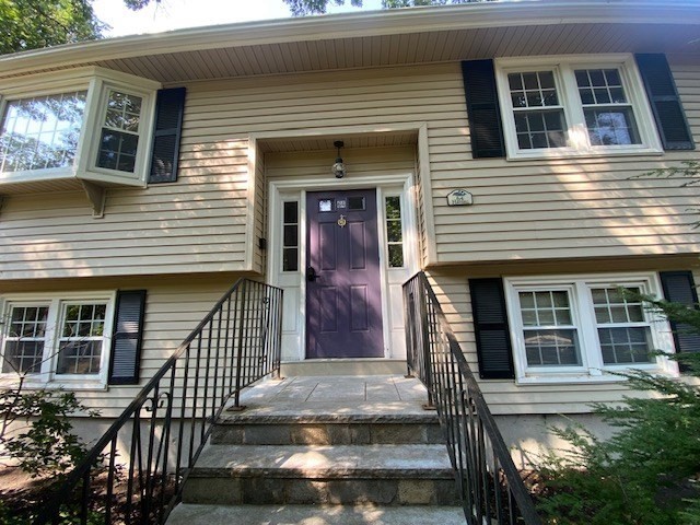 64 Haverhill St in Reading