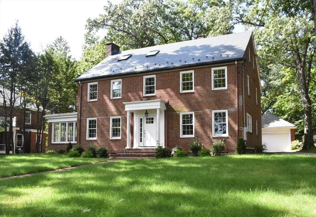 27 Gammons Rd in Waban
