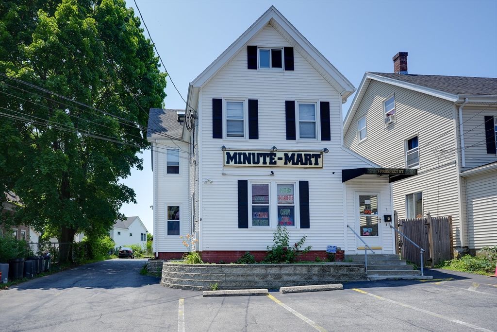 7 Prospect St in Woburn
