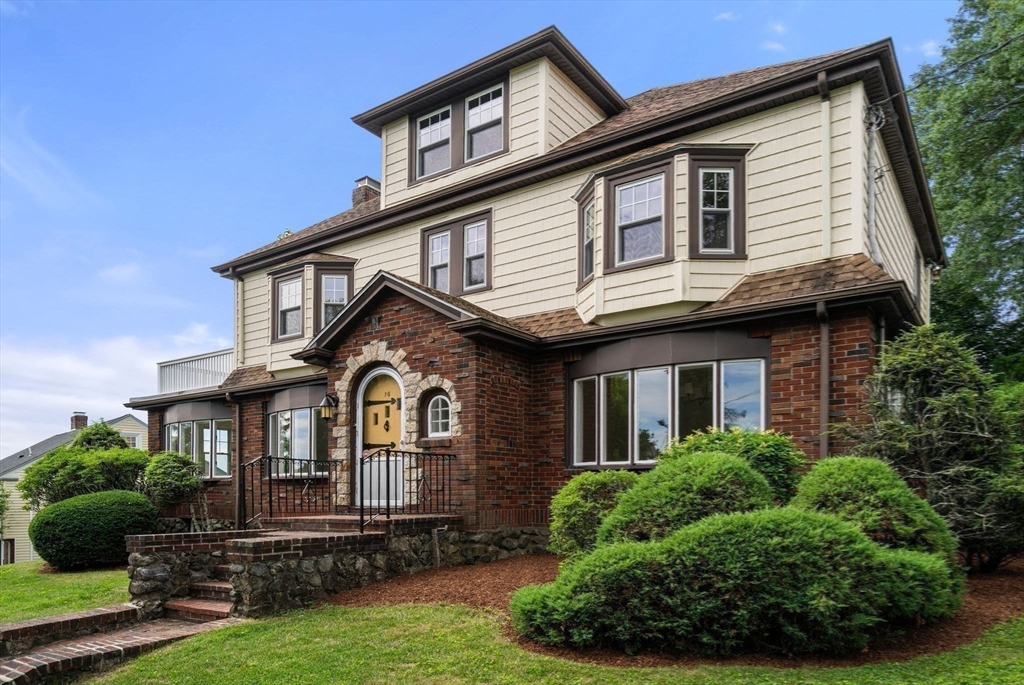 16 Douglas Road in Belmont