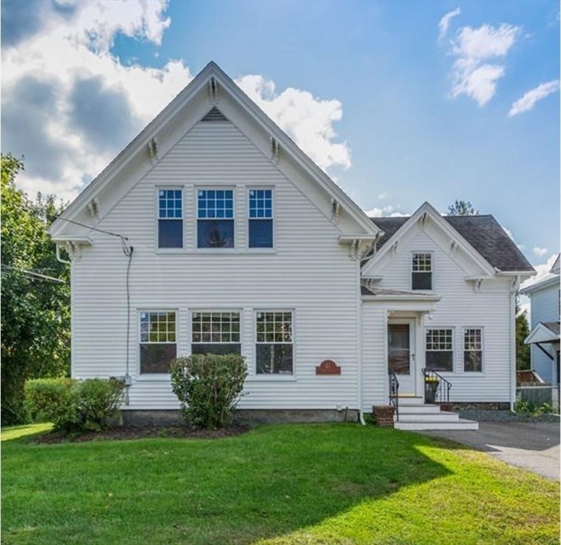 41 Dean Ave in Franklin