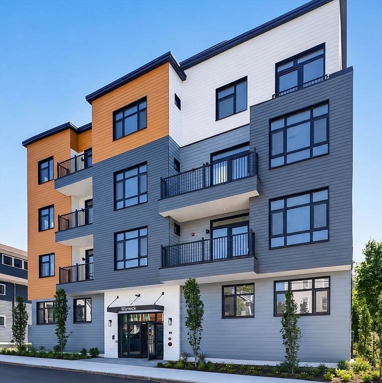 13 Warwick St #102 in Somerville
