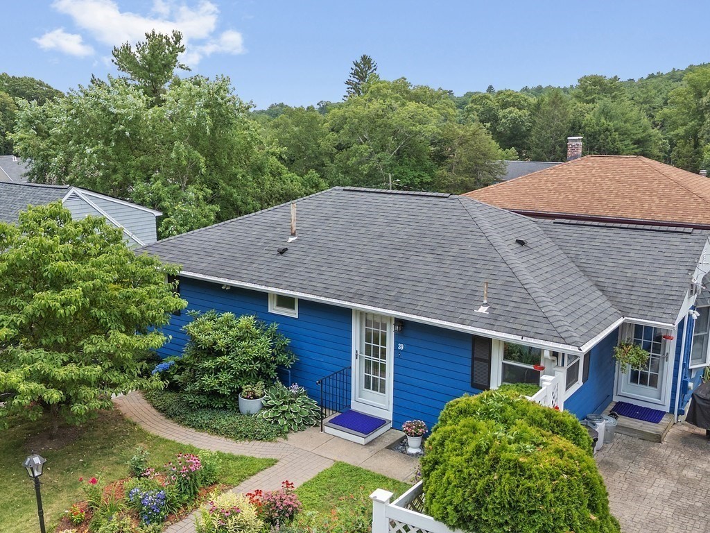 39 SMART STREET in Waltham