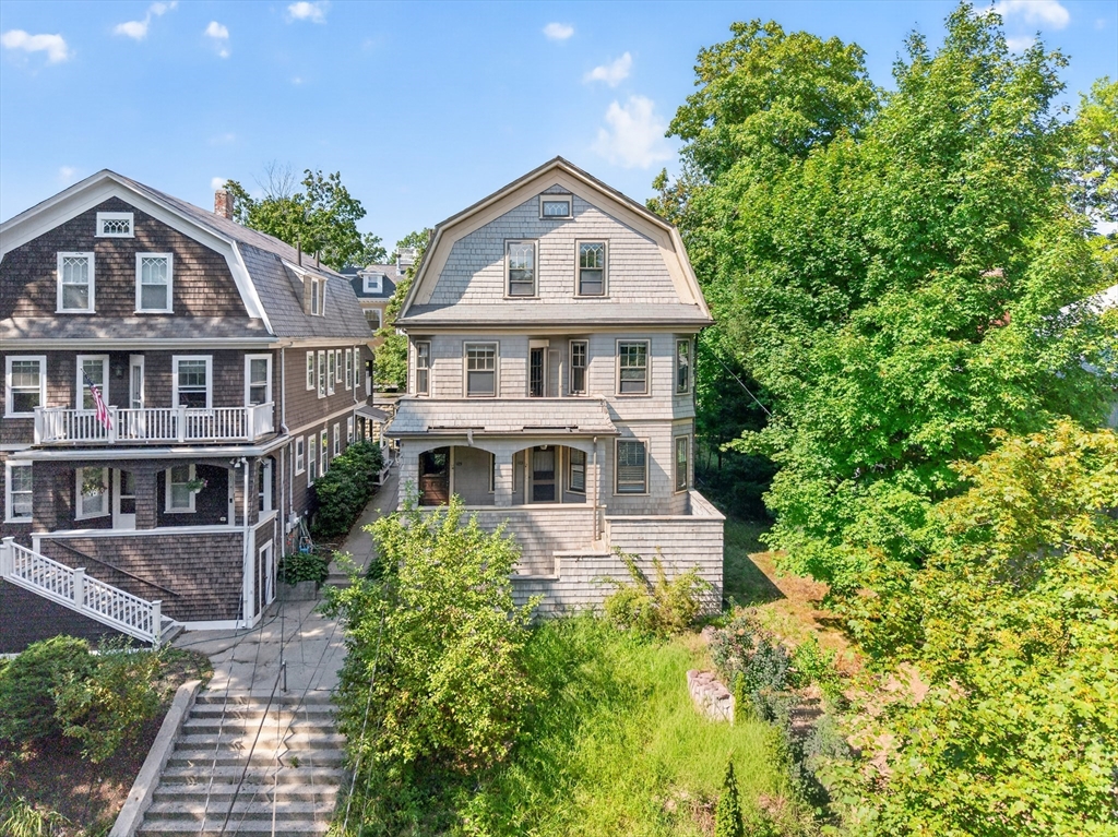 103-105 Colbourne Crescent in Brookline