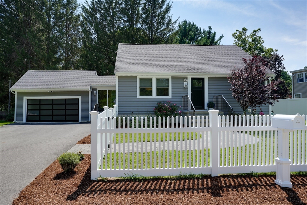 1 CHARLESGATE ROAD in Hopedale