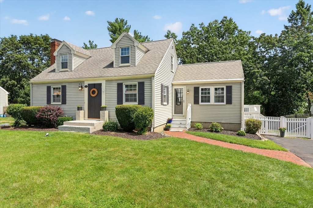 39 Gerard Rd in Norwell