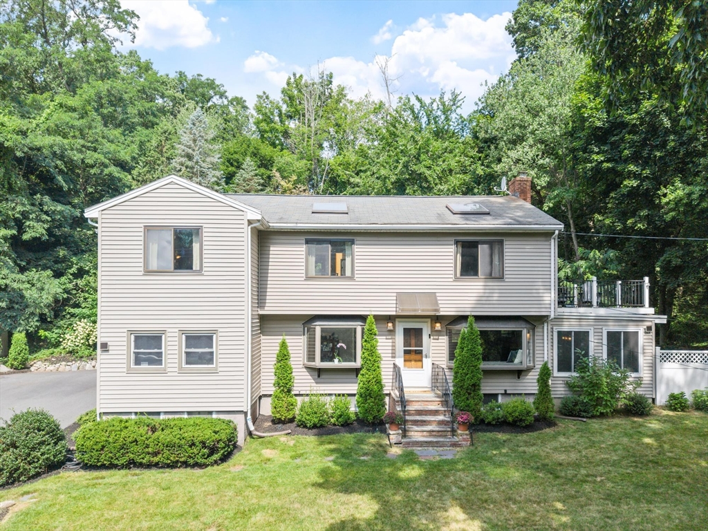 155 Winona St in Peabody