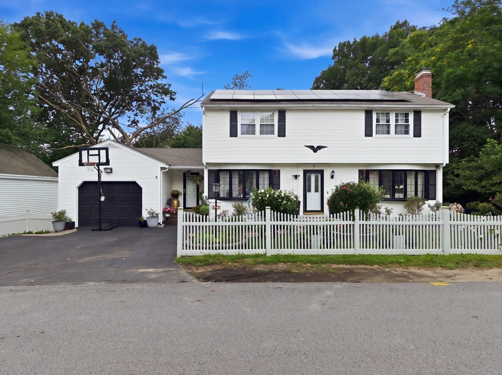 3 Henry Ave. in Methuen