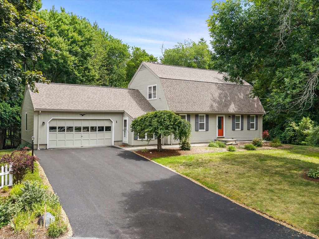 1 Longmeadow Road in Westborough