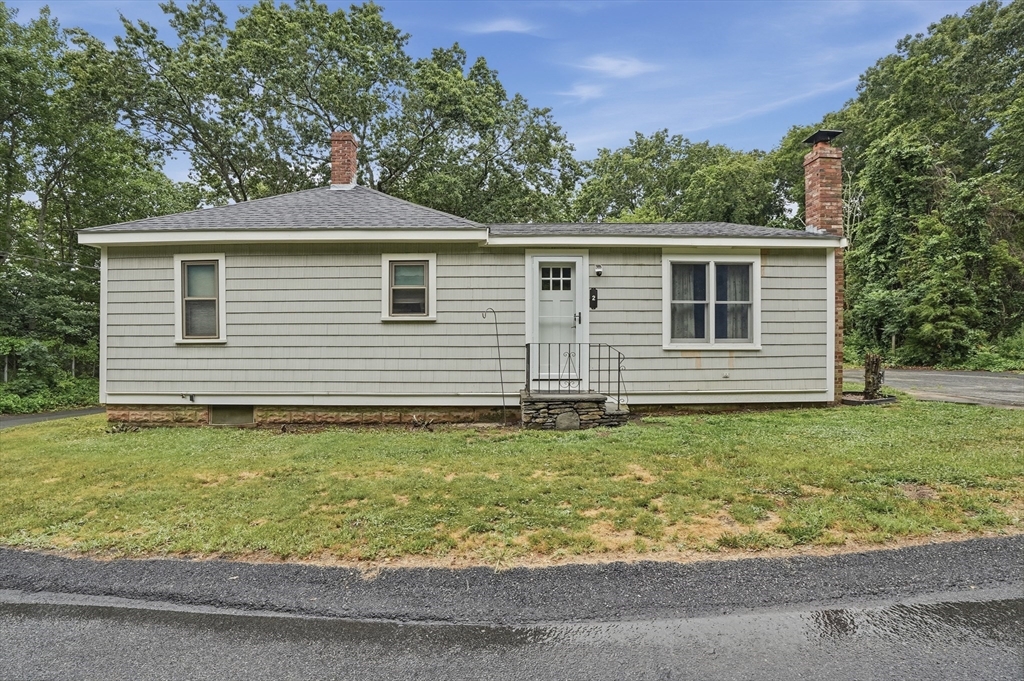 2 Columbus Rd in Plymouth