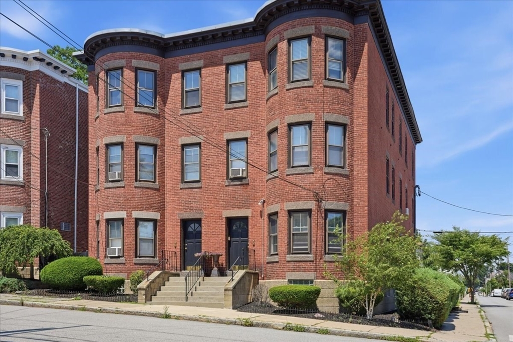 92 Lincoln Street #2 in Winthrop