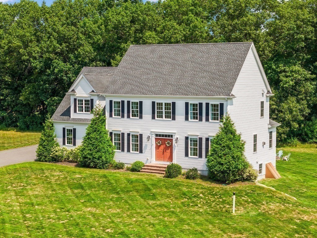 2 Hodgman Way in Plainville