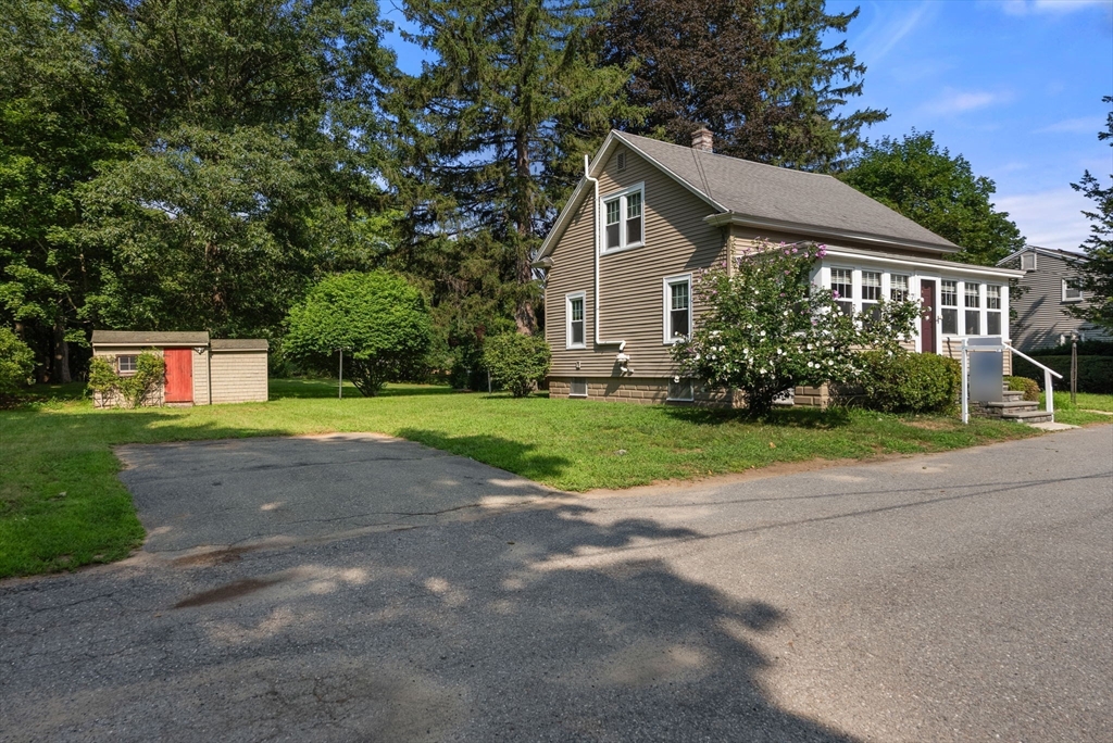 7-A Upper Beacon Street in Maynard