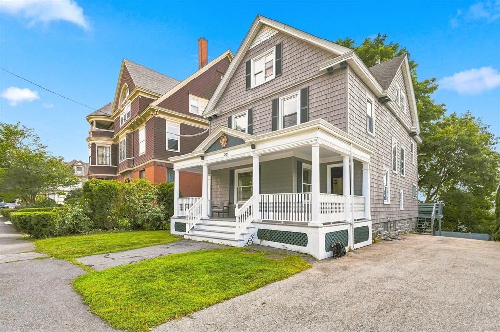 201 Nesmith Street in Lowell