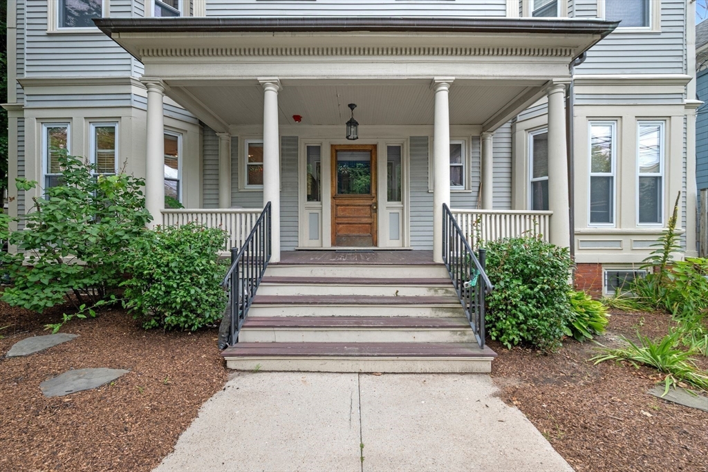 21 School St #1L in Somerville