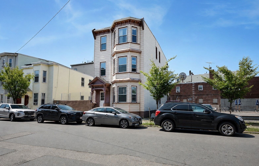 68 Brooks St in Boston