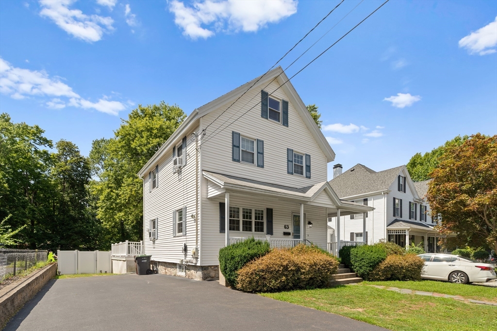 63 Oakdale Ave in Dedham