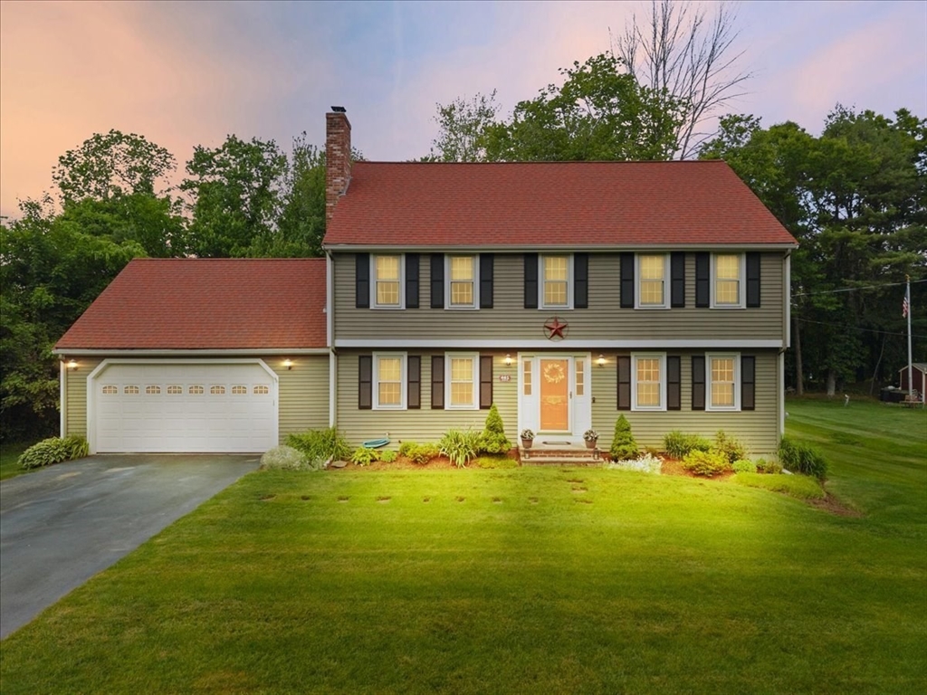 461 Hodges St in Taunton