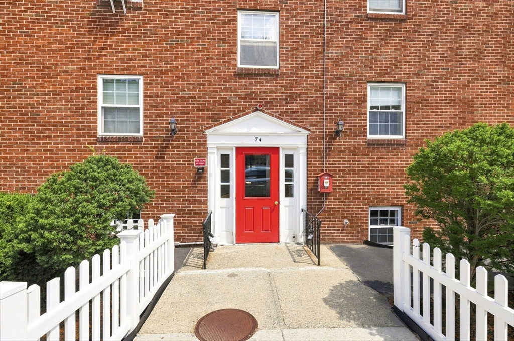 74 Springvale Ave #1 in Chelsea