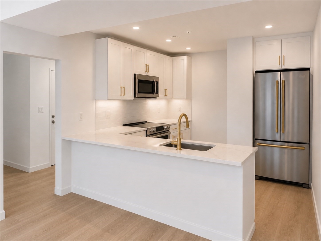 820 Hyde Park Ave. #101 in Hyde Park