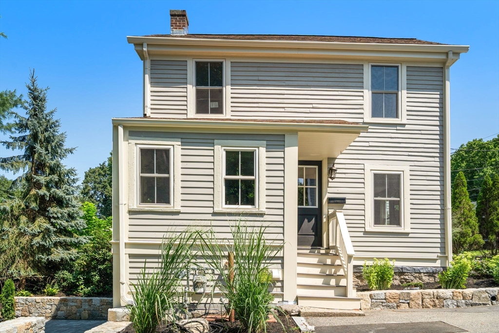 613 Grove St #613 in Newton Lower Falls