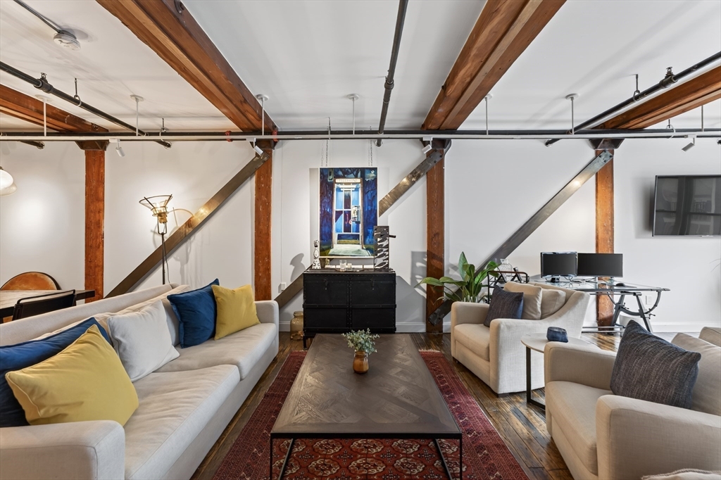 881 E 1St St #203 in Boston