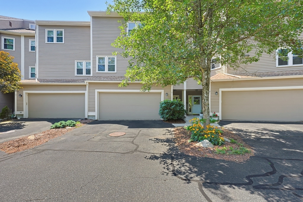 168 Upton St #11 in Grafton