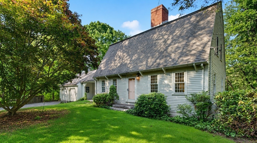 36 Woodland Rd in Andover