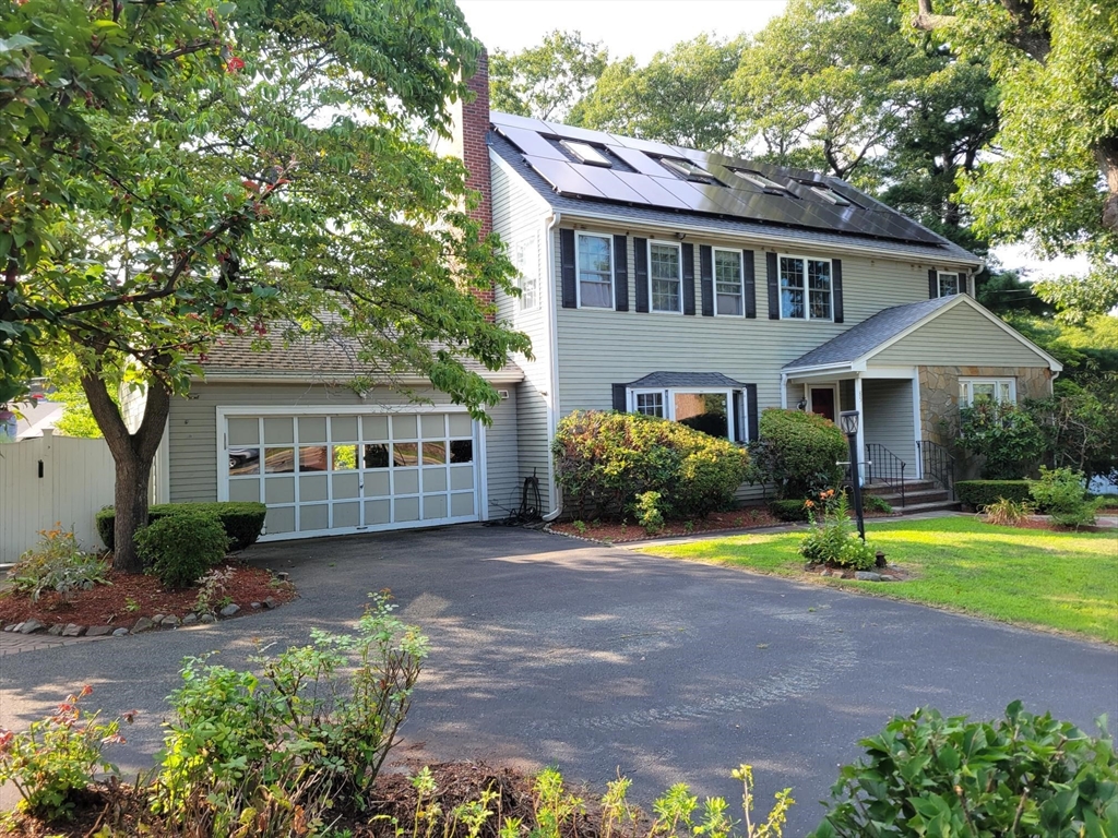 85 Faxon Park Rd in Quincy